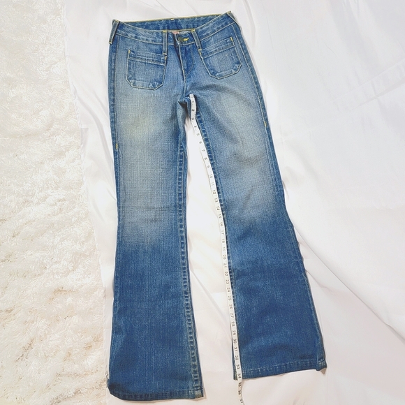 TRUE RELIGION light-wash flare jeans - Picture 8 of 13